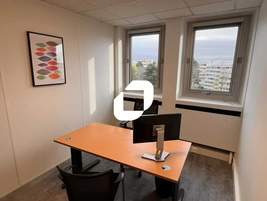 Office in Marly-le-Roi for lease Interior Photo- Image 1 of 8