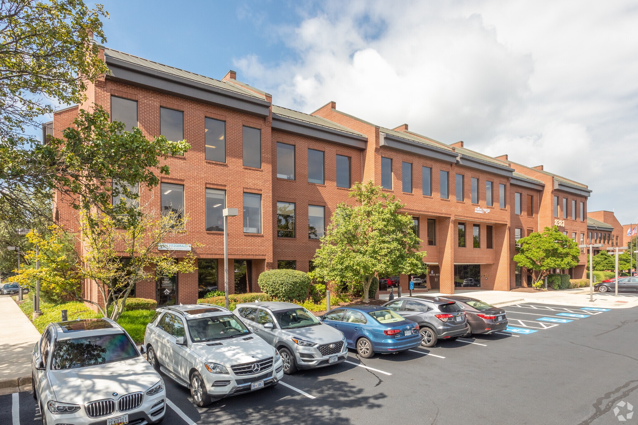 8381 Old Courthouse Rd, Vienna, VA for lease Building Photo- Image 1 of 7