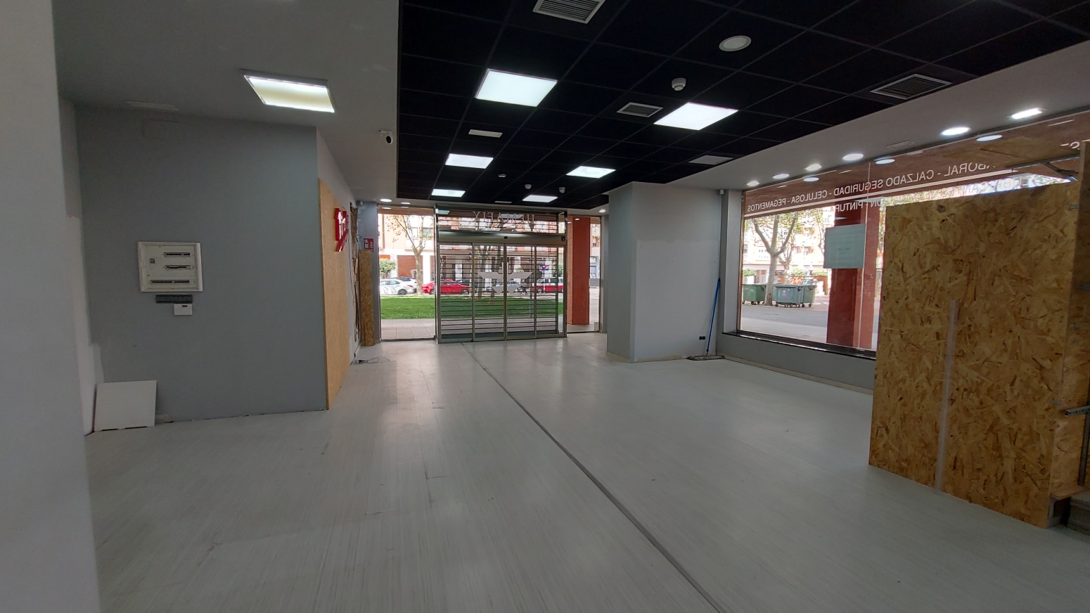 Logroño, LAR 26007 - Unit 1 - - Interior Photo - Image 2 of 11