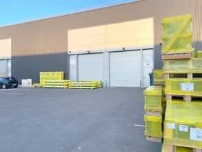 Rue Charles Edouard Jeanneret, Poissy for lease Building Photo- Image 2 of 8