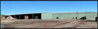 Plus de détails pour 13 Bond St, Holbrook - Industriel à louer