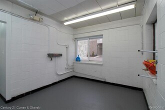 14201 Prospect St, Dearborn, MI for lease Interior Photo- Image 2 of 8