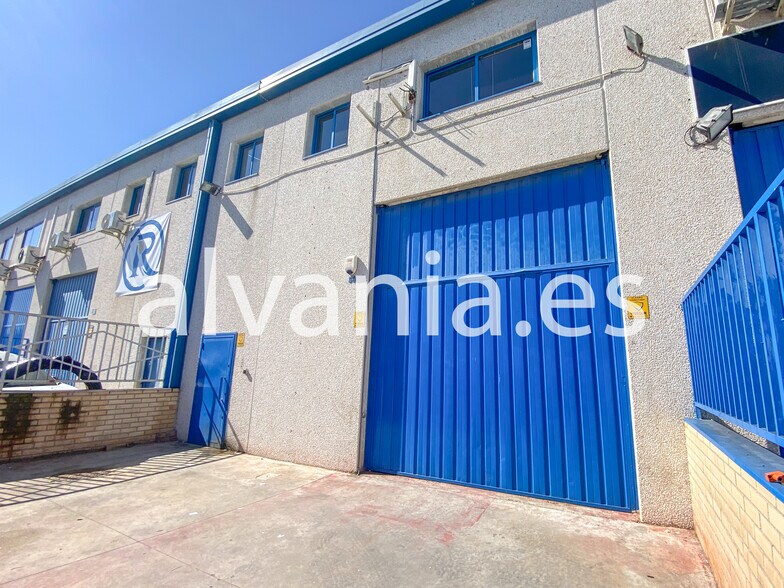 Calle Navales, 50, Alcorcón, Madrid à vendre - Photo du bâtiment - Image 3 de 6