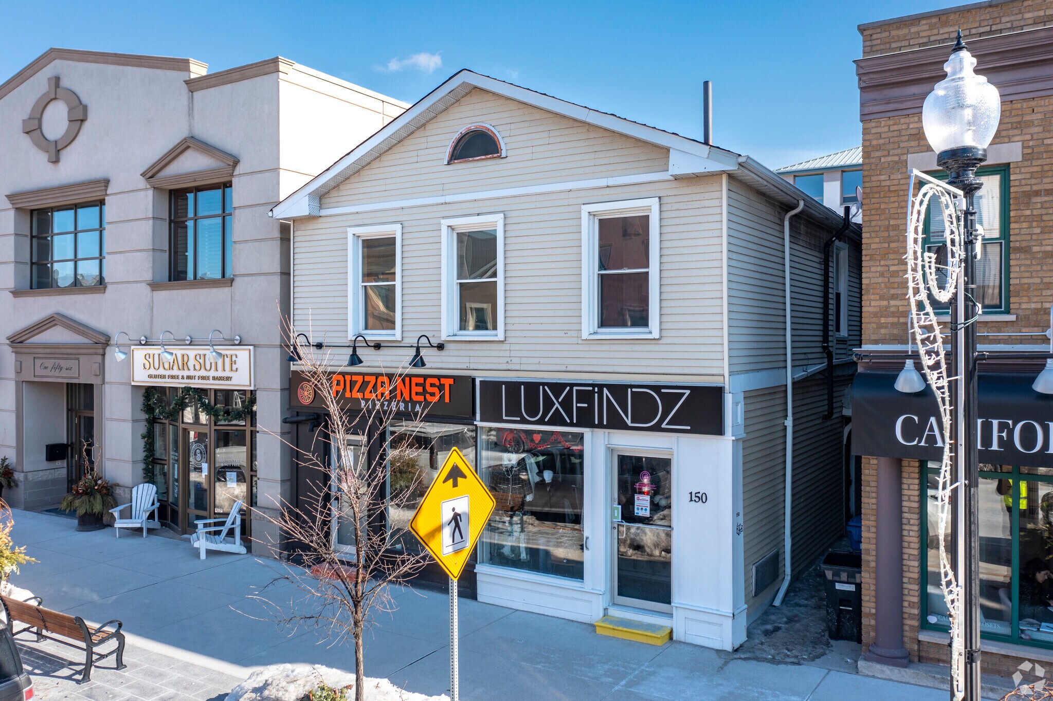 150-152 Lakeshore Rd E, Oakville, ON for sale Primary Photo- Image 1 of 1