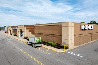 Plus de détails pour 403-421 Commack Rd, Deer Park, NY - Commerce de détail à louer
