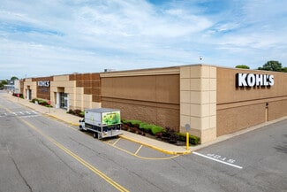 More details for 403-421 Commack Rd, Deer Park, NY - Retail for Lease