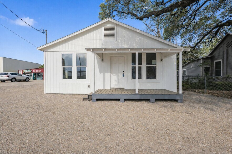 1410 Fannin St, Columbus, TX à vendre - Photo du bâtiment - Image 2 de 17