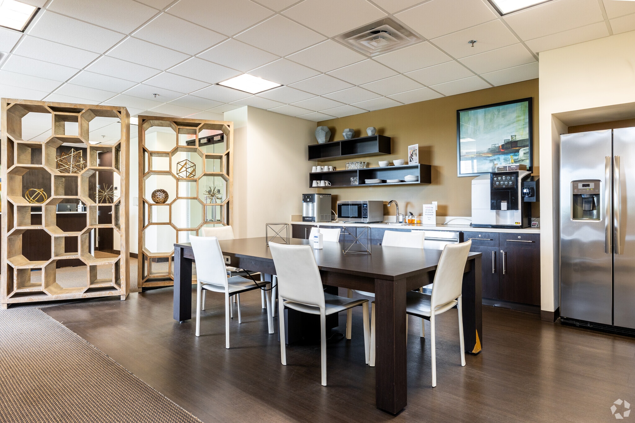 800 E 101st Ter, Kansas City, MO for lease Interior Photo- Image 1 of 2