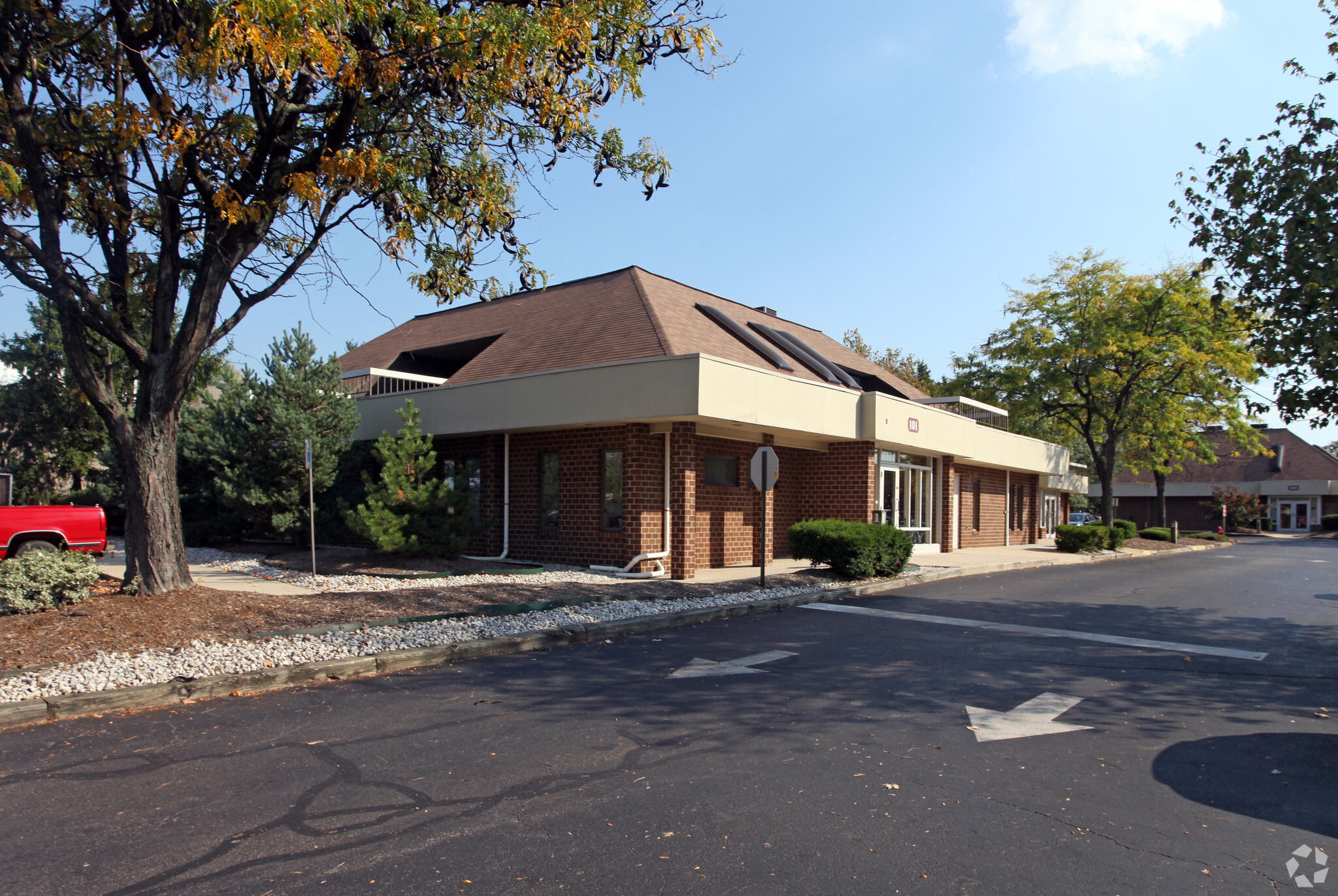 8926 Woodyard Rd, Clinton, MD for lease Primary Photo- Image 1 of 9