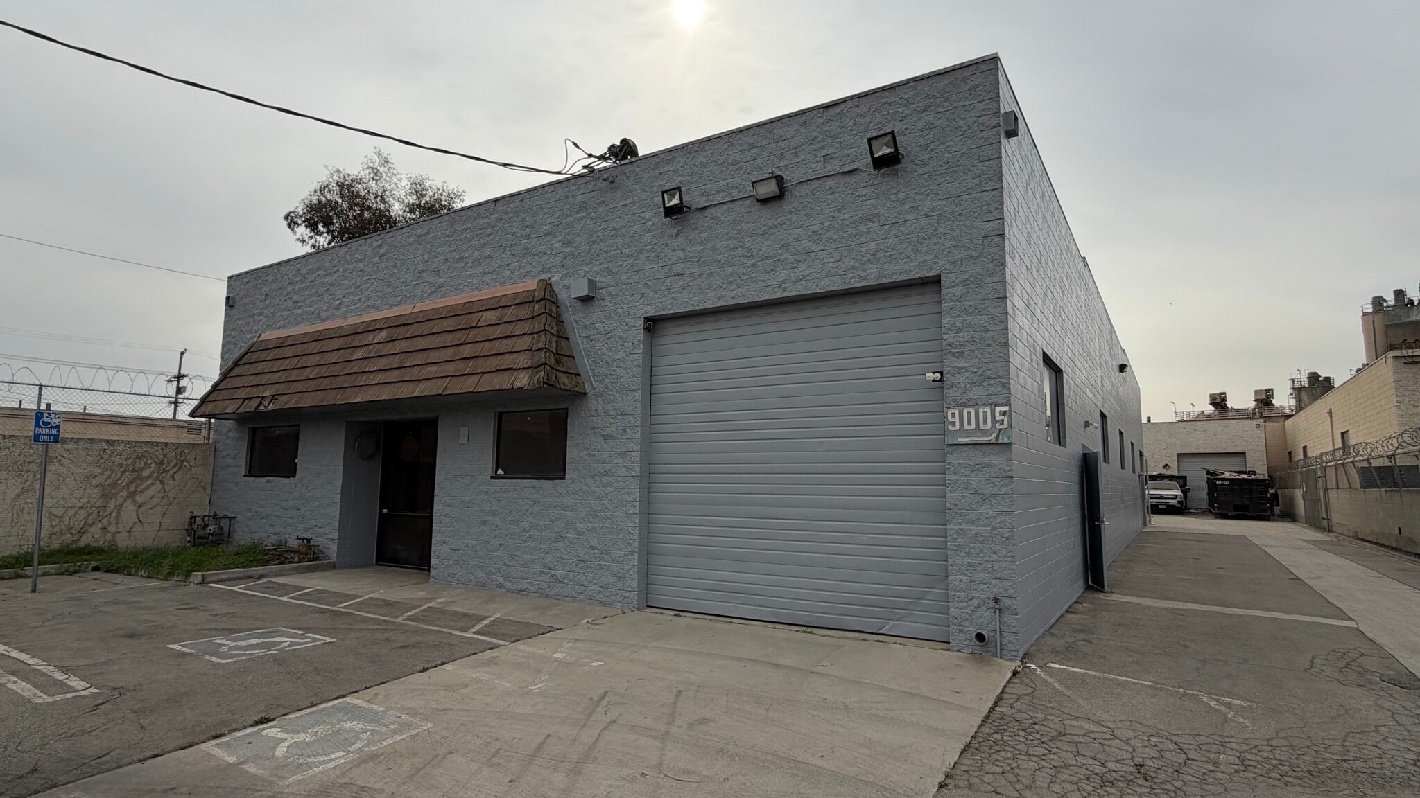 9003-9005 Norris Ave, Sun Valley, CA for lease Primary Photo- Image 1 of 5