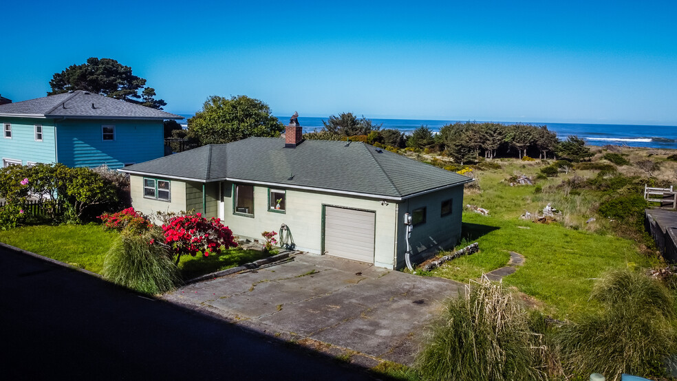 Weber Way, Gold Beach, OR à vendre - Photo du bâtiment - Image 3 de 3