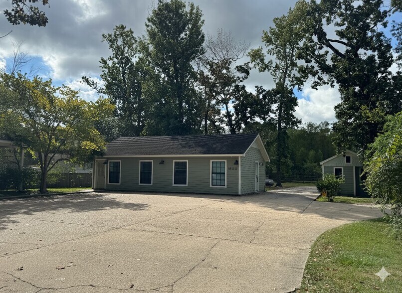 8911 West Ln, Magnolia, TX à louer - Photo du bâtiment - Image 1 de 18