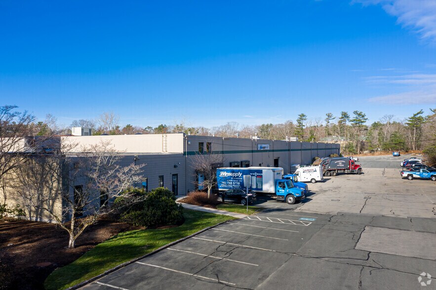 125 Industrial Park Rd, Hingham, MA à louer - Photo du bâtiment - Image 3 de 5