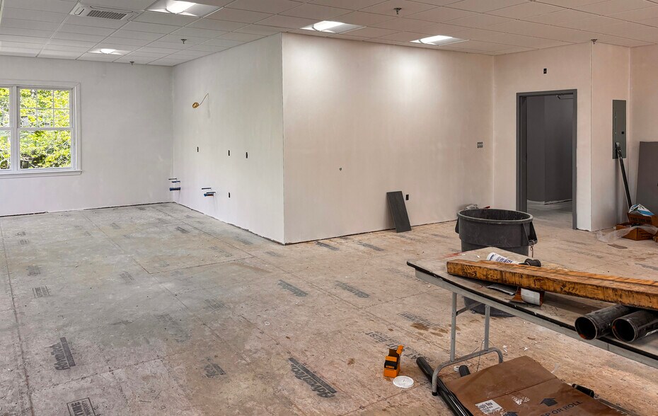 249 South St, Plainville, MA à louer - Photo du bâtiment - Image 3 de 4