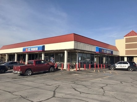 707-753 E Independence St, Shawnee, OK for lease - Building Photo - Image 2 of 6