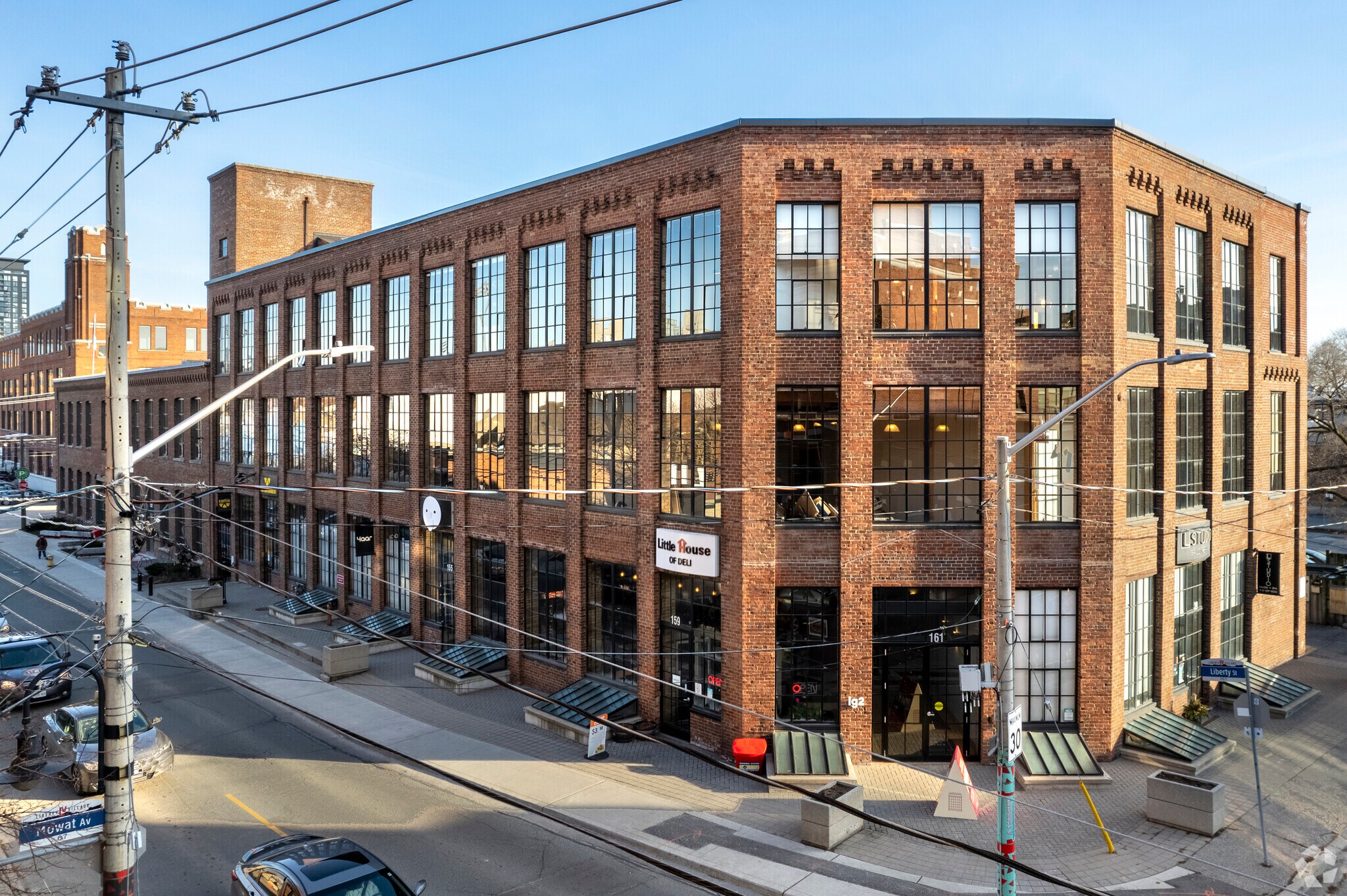 161 Liberty St, Toronto, ON à louer Photo du bâtiment- Image 1 de 7