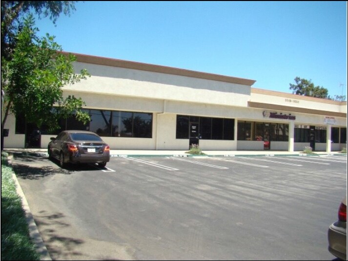 9544-9554 Foothill Blvd, Rancho Cucamonga, CA à louer Photo principale- Image 1 de 6