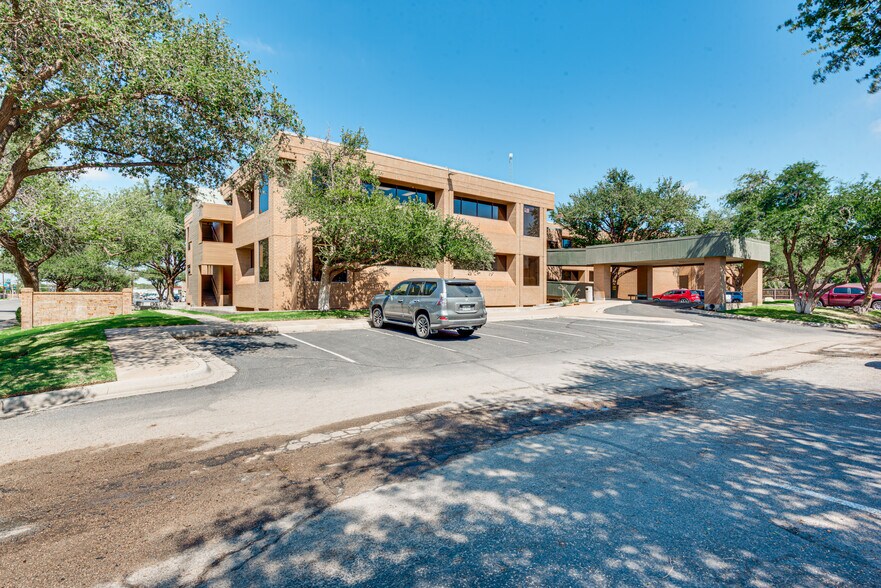 3000 Garfield St, Midland, TX à louer - Photo du bâtiment - Image 2 de 8