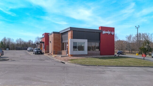 More details for 9800 NW Prairie View Rd, Kansas City, MO - Retail for Lease