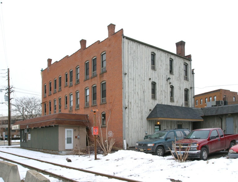 10-14 W Main St, Plainville, CT for lease - Building Photo - Image 1 of 9