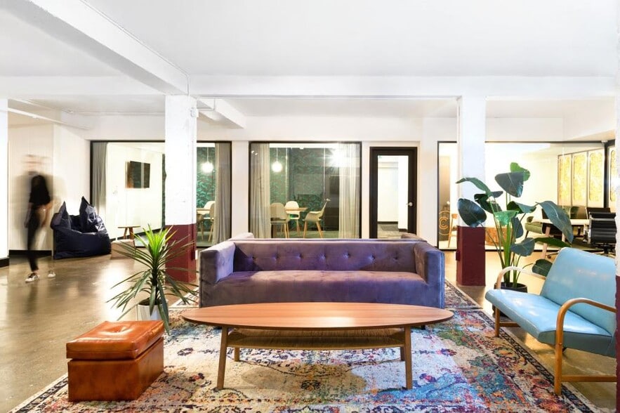 1490-1494 Ch De Chambly, Longueuil, QC for sale - Interior Photo - Image 1 of 1