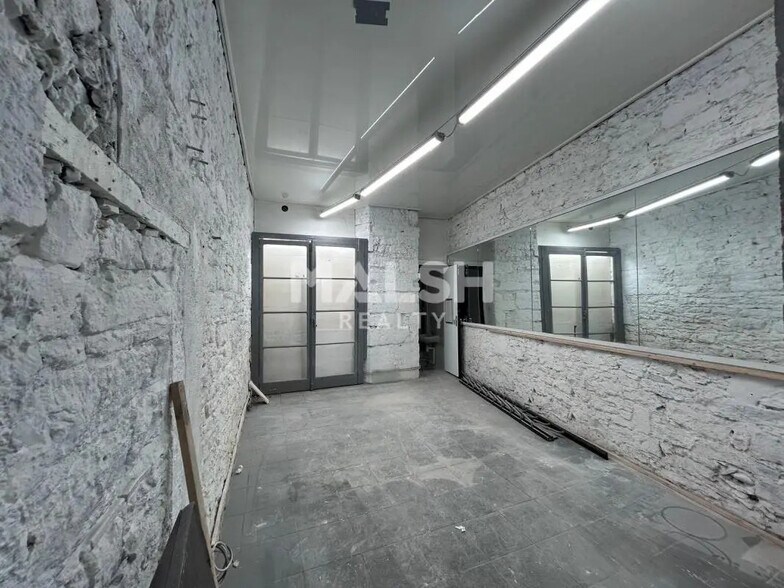 Retail in Lyon for lease - Interior Photo - Image 2 of 6