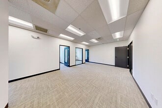 676 Woodland Square Loop SE, Lacey, WA for lease Interior Photo- Image 2 of 9