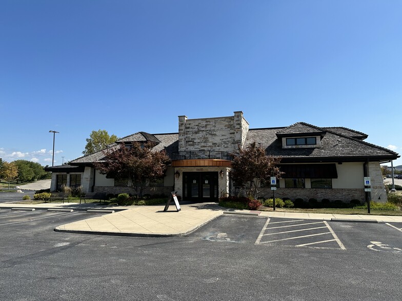 6600 N Illinois St, Fairview Heights, IL for lease - Primary Photo - Image 1 of 2