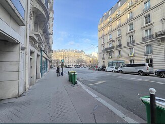 Plus de détails pour Multi-résidentiel à vendre