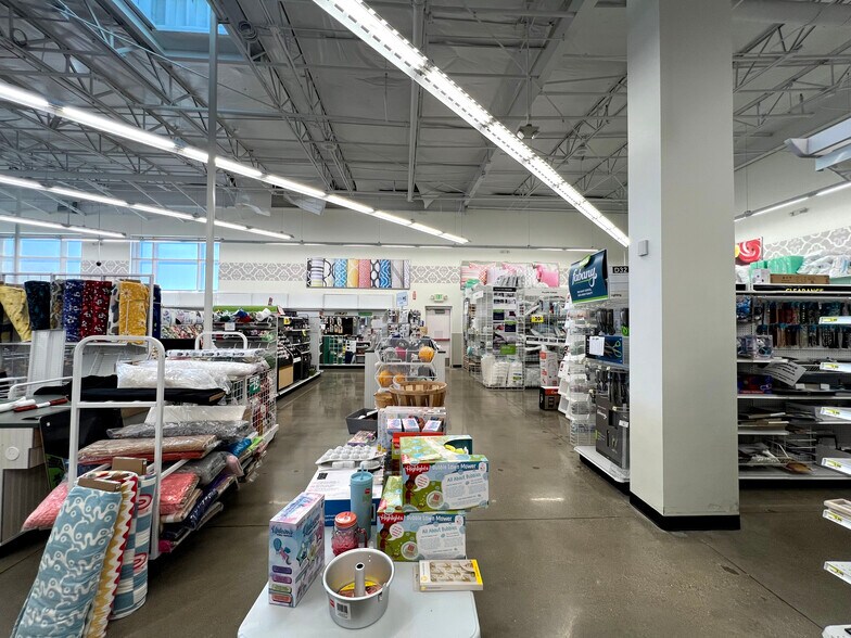 Randall Rd, Algonquin, IL à louer - Photo du bâtiment - Image 2 de 11