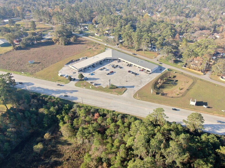 25435 FM 2978, Tomball, TX à louer - Photo du bâtiment - Image 3 de 4