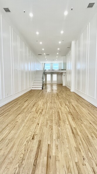 8600-8700 W Sunset Blvd, West Hollywood, CA for lease - Interior Photo - Image 2 of 9