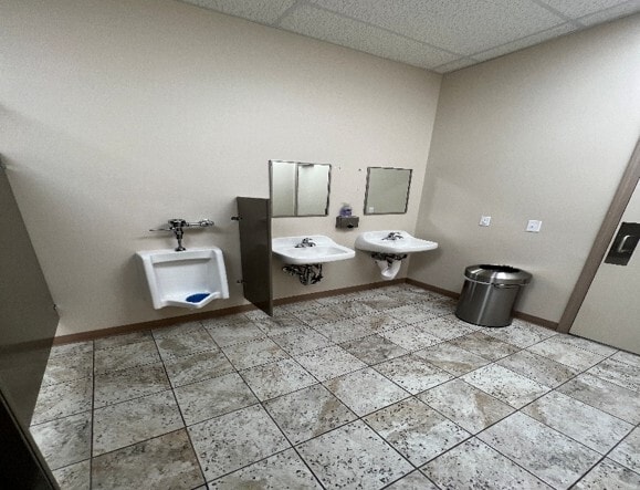 8988-8990 Grand River Ave, Detroit, MI for sale - Interior Photo - Image 2 of 5