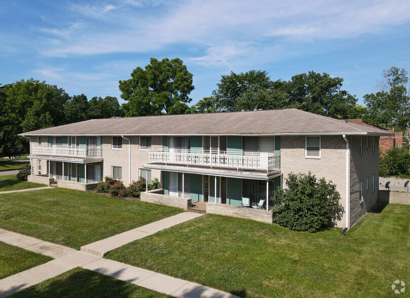 4521 Park Forest Ct, Indianapolis, IN à vendre - Photo du bâtiment - Image 3 de 5