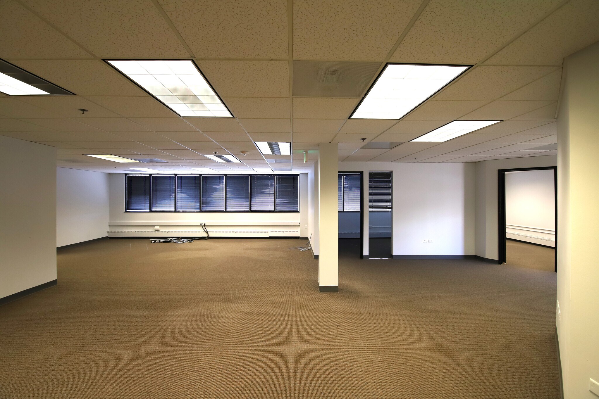 1001 S Monaco Pky, Denver, CO for lease Interior Photo- Image 1 of 14