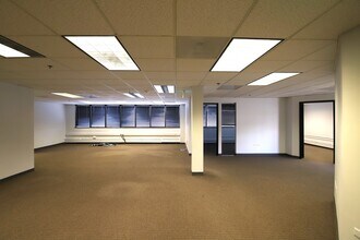 1001 S Monaco Pky, Denver, CO for lease Interior Photo- Image 1 of 14
