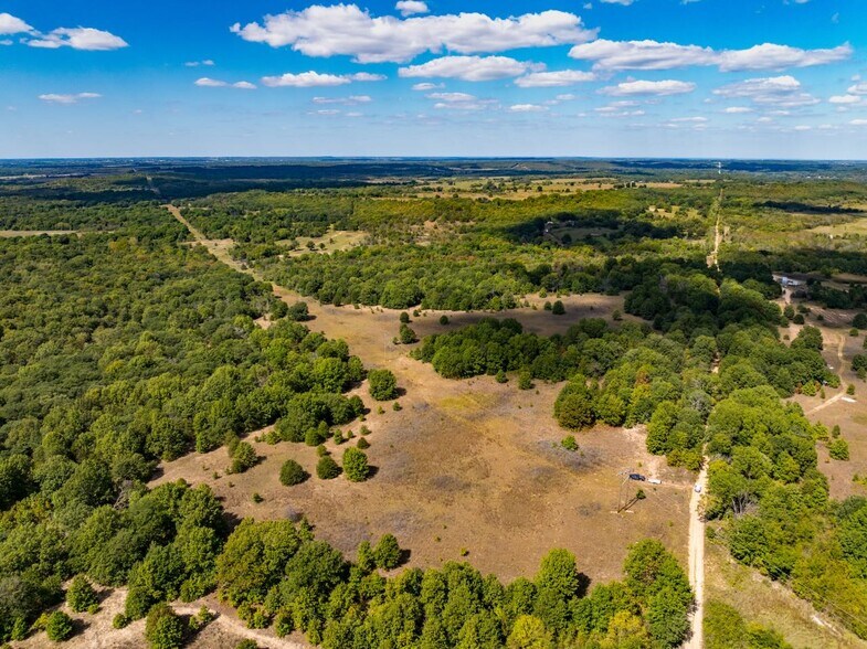 E 1140 Road, Weleetka, OK à vendre - Photo du bâtiment - Image 2 de 12