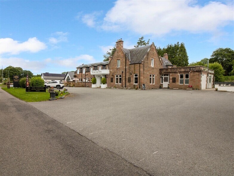 Ord Arms Hotel, Muir Of Ord à vendre - Photo du bâtiment - Image 2 de 34