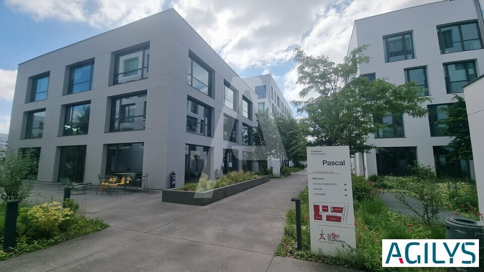 11 Rue Ella Maillart, Massy à louer - Photo du bâtiment - Image 1 de 10