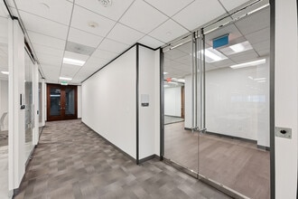 5065-5075 Westheimer Rd, Houston, TX à louer Photo intérieure- Image 2 de 7