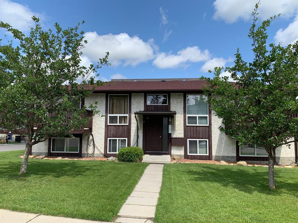 104 Sabrina Way SW, Calgary, AB à vendre Photo principale- Image 1 de 1