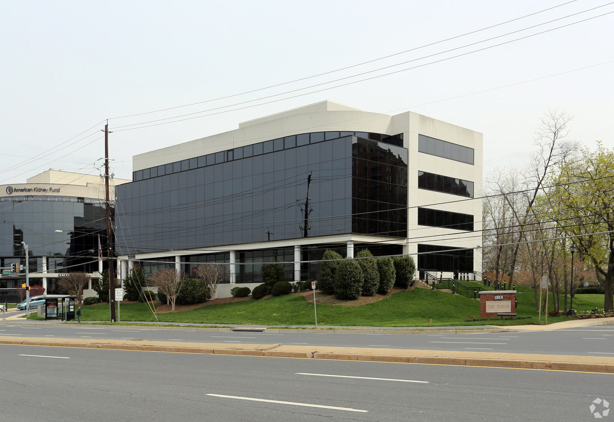 11919 Rockville Pike, North Bethesda, MD à louer Photo du bâtiment- Image 1 de 8