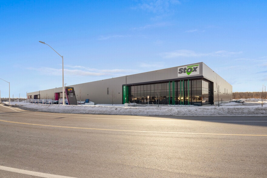 4120 Russell Rd, Ottawa, ON for lease - Building Photo - Image 3 of 7