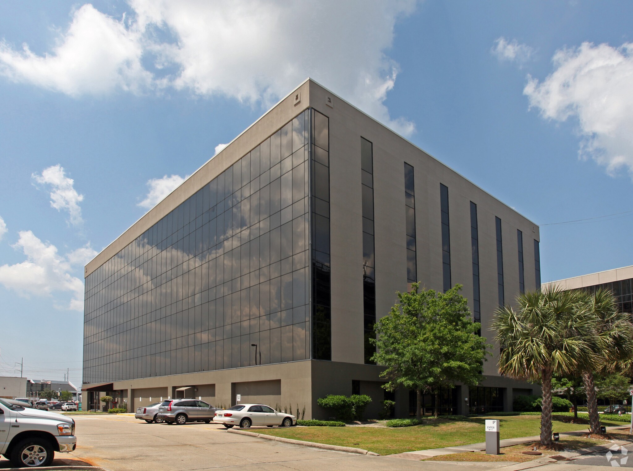 3330 W Esplanade Ave, Metairie, LA à louer Photo principale- Image 1 de 10