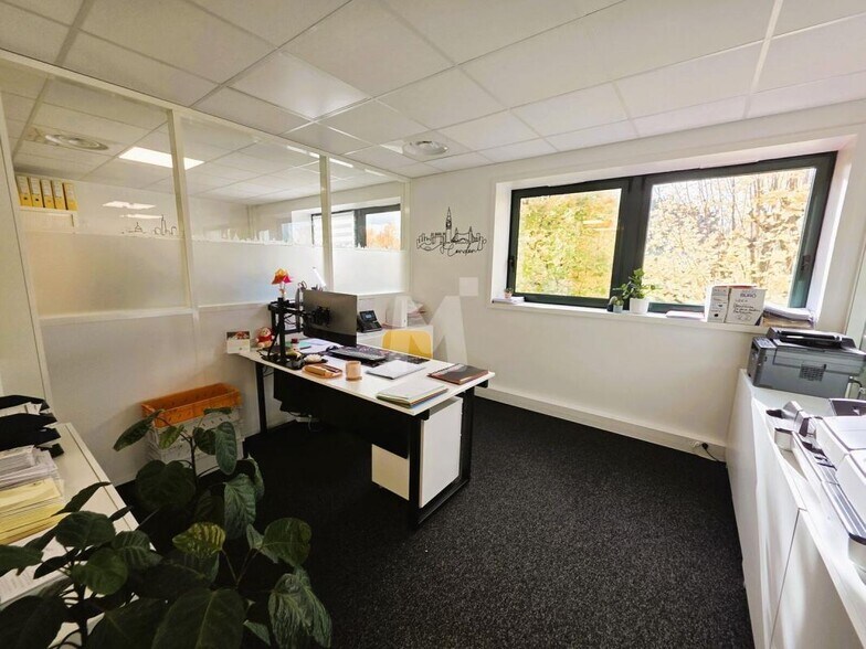 Bureau dans Évry-Courcouronnes à louer - Photo intérieure - Image 3 de 11