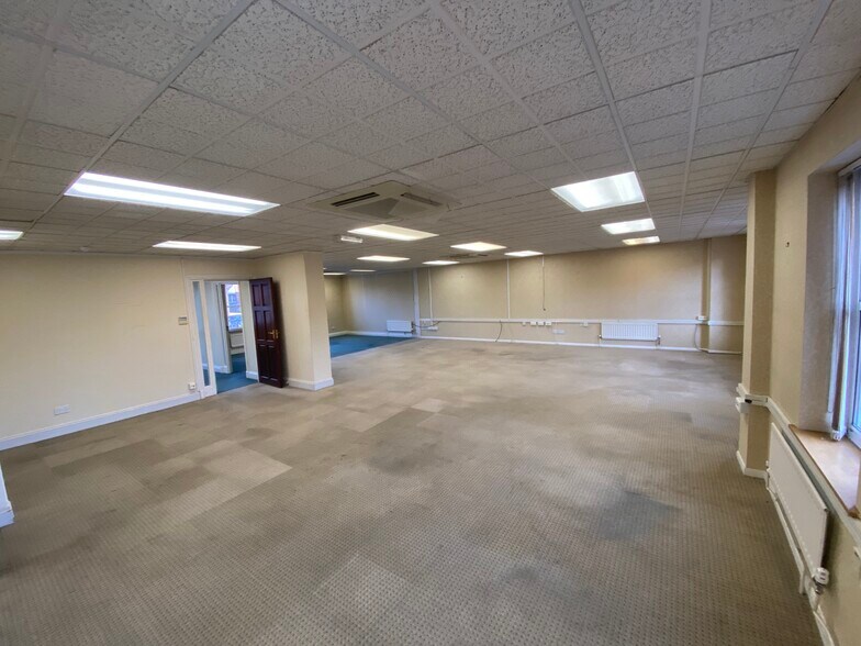 Brown St, Salisbury à louer - Photo du bâtiment - Image 3 de 5