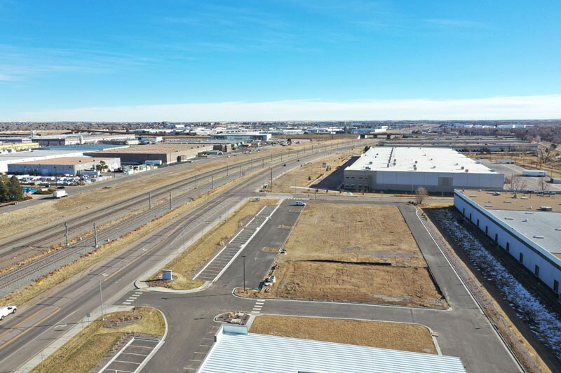 12600 E Smith Rd, Aurora, CO à vendre - Photo du bâtiment - Image 3 de 3