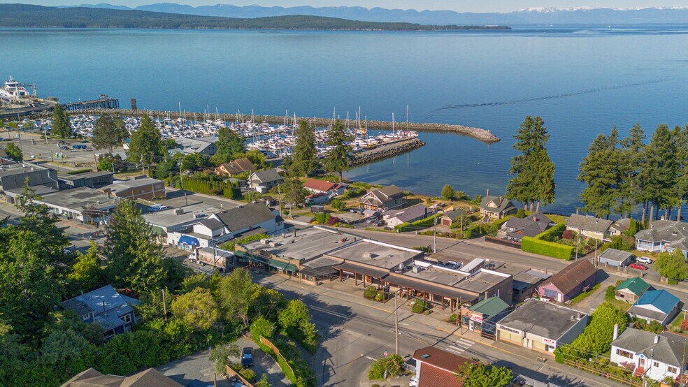 4603 Marine Av, Powell River, BC à vendre - Photo du bâtiment - Image 3 de 10