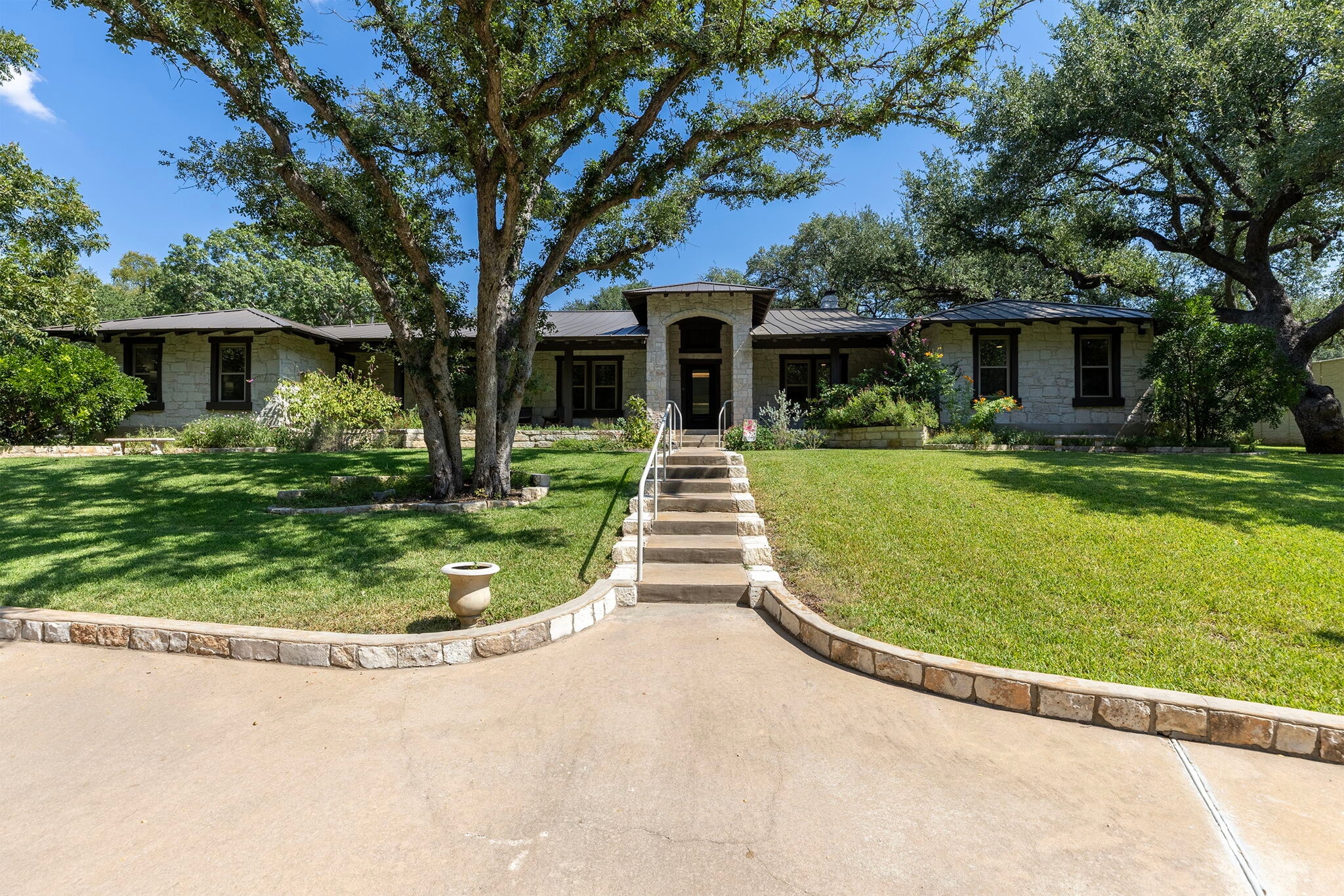 2681 Sam Bass Rd, Round Rock, TX for sale Building Photo- Image 1 of 42