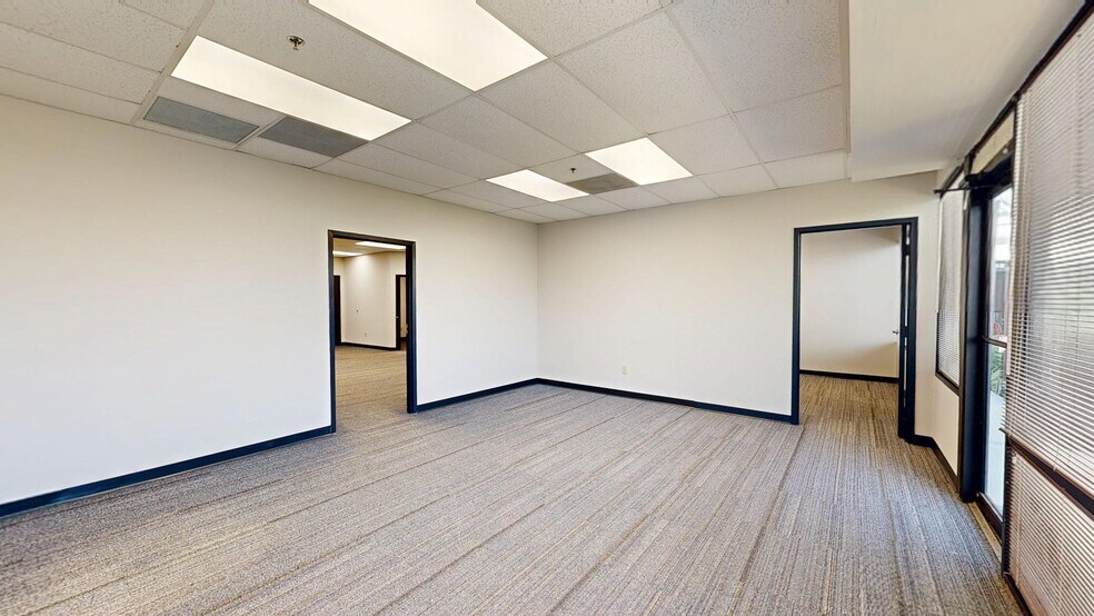 11701 S Belcher Rd, Largo, FL à louer - Numérisation 3D de Matterport - Image 3 de 10